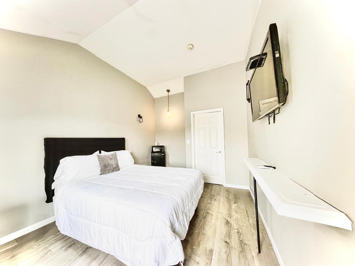 Penn Lodge Hotel & Suites Philadelphia - Bensalem Esterno foto