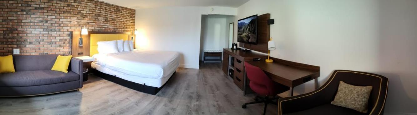 Penn Lodge Hotel & Suites Philadelphia - Bensalem Esterno foto